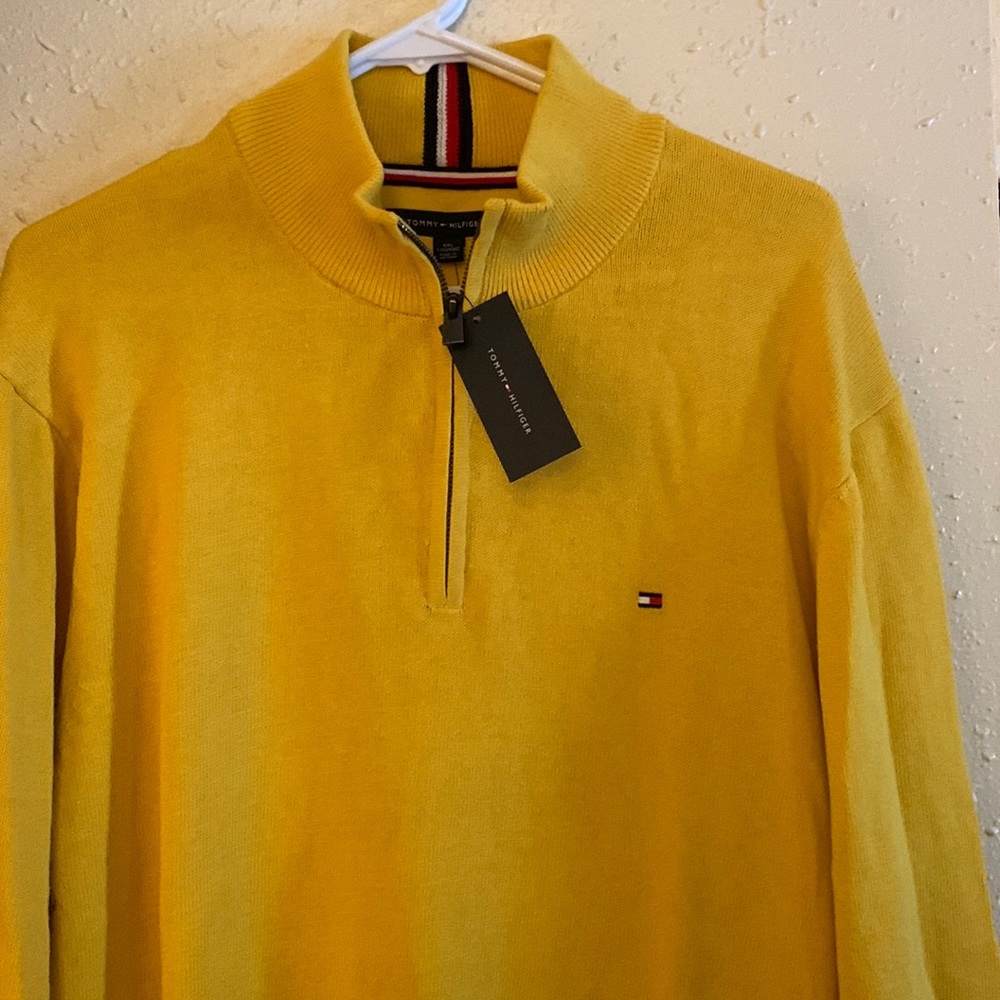 Tommy Hilfiger sweater